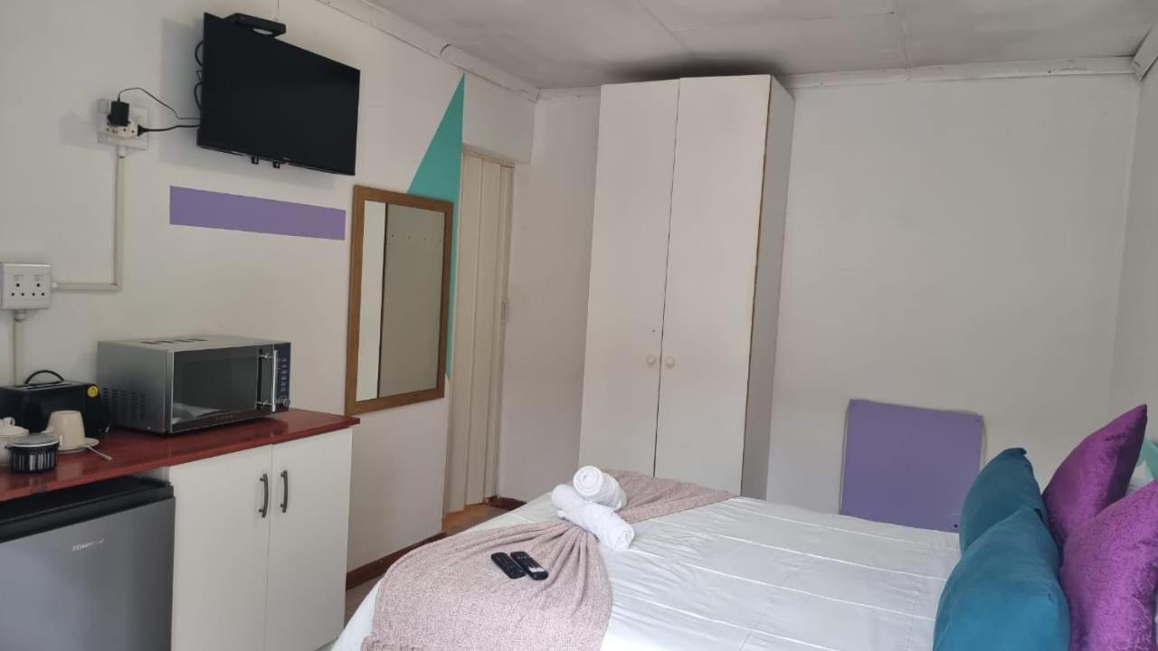 Epic Den Lodge Phuthaditjhaba Εξωτερικό φωτογραφία